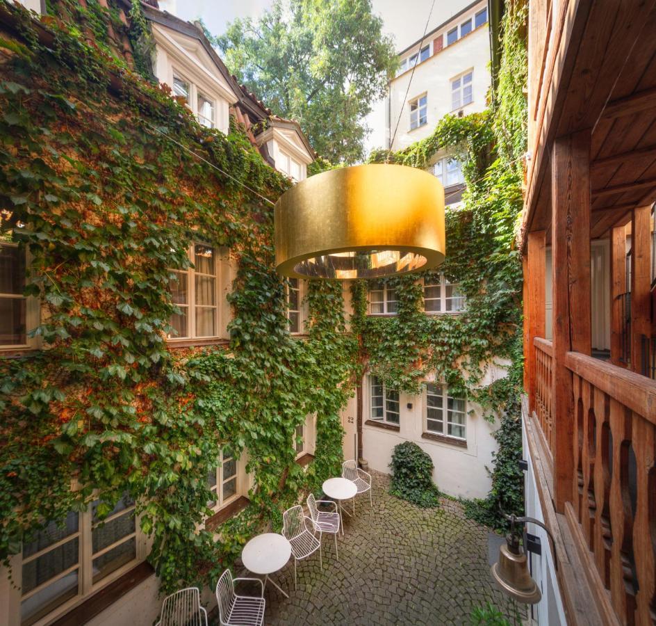 Hotel Waldstein Praha Bagian luar foto