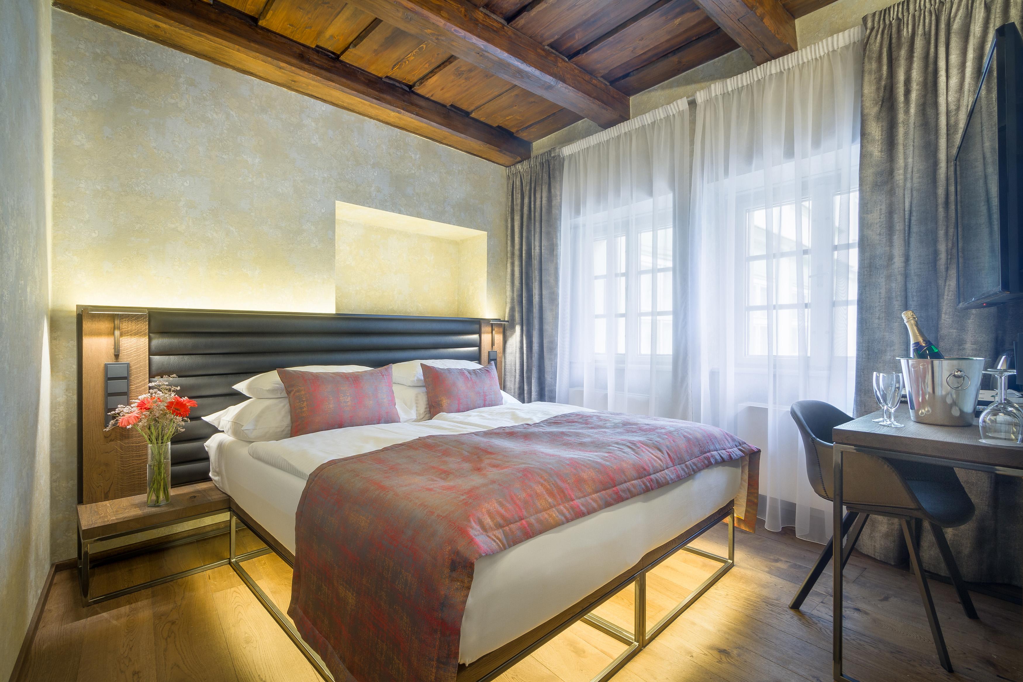 Hotel Waldstein Praha Bagian luar foto