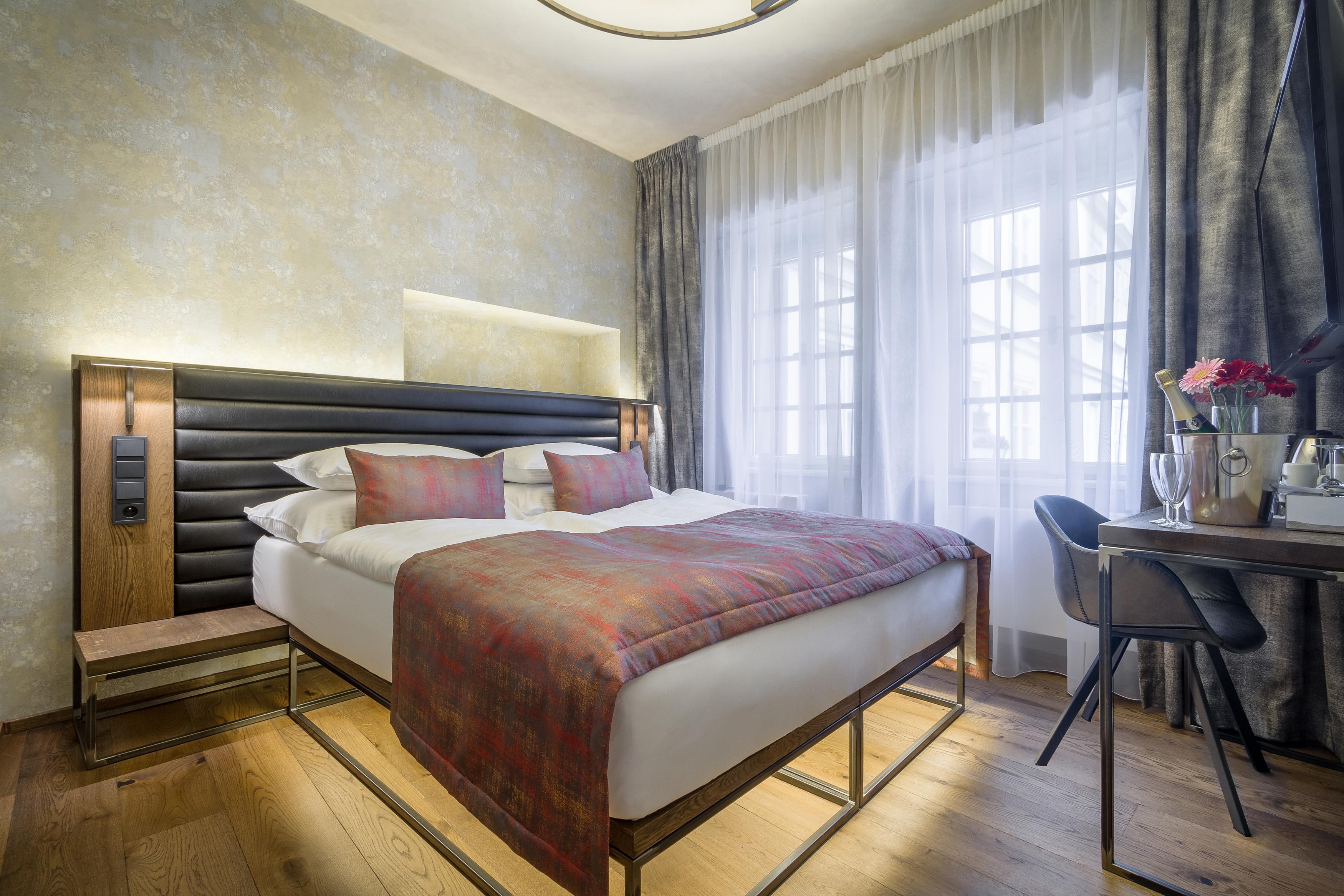 Hotel Waldstein Praha Bagian luar foto