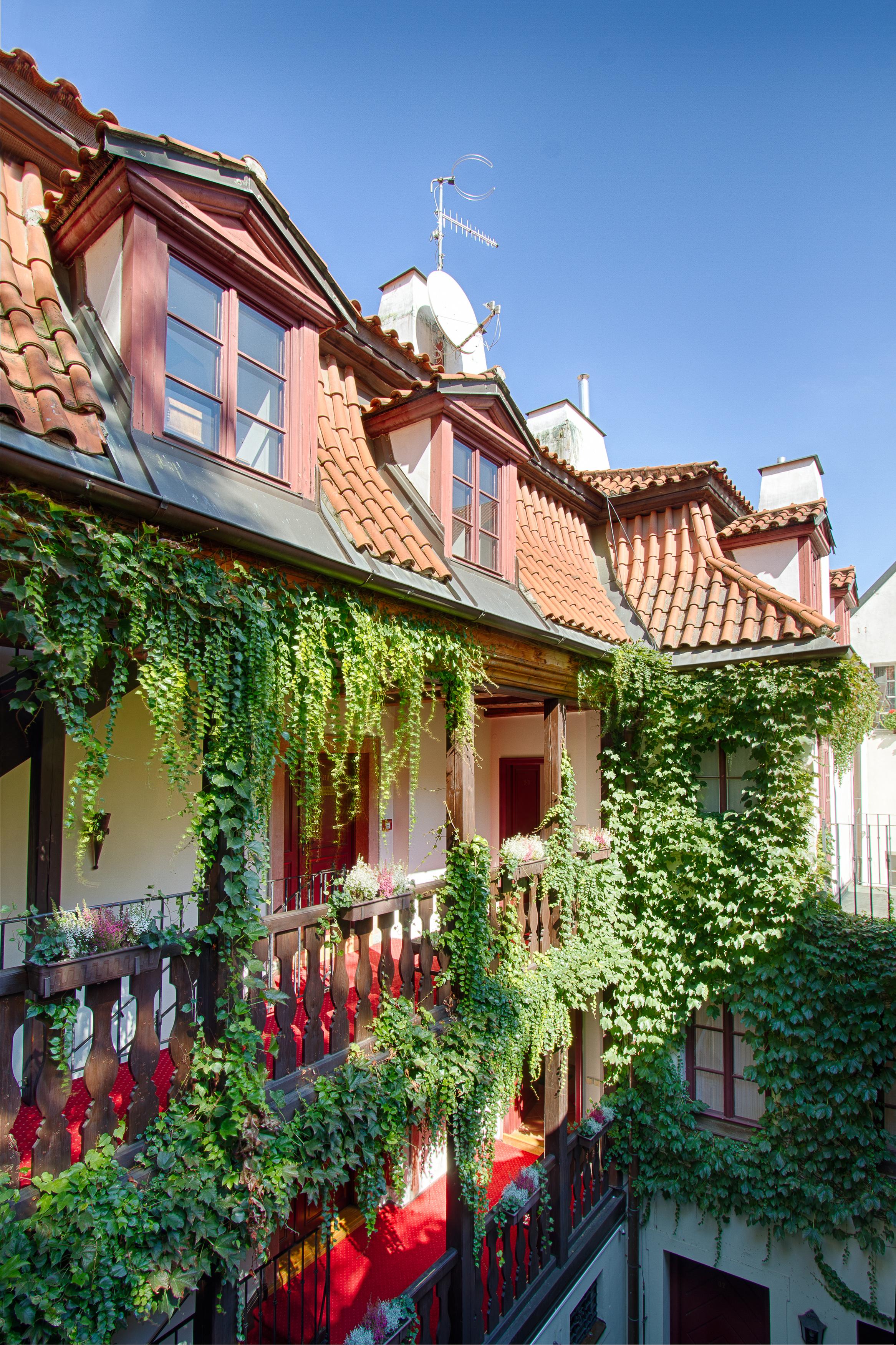 Hotel Waldstein Praha Bagian luar foto