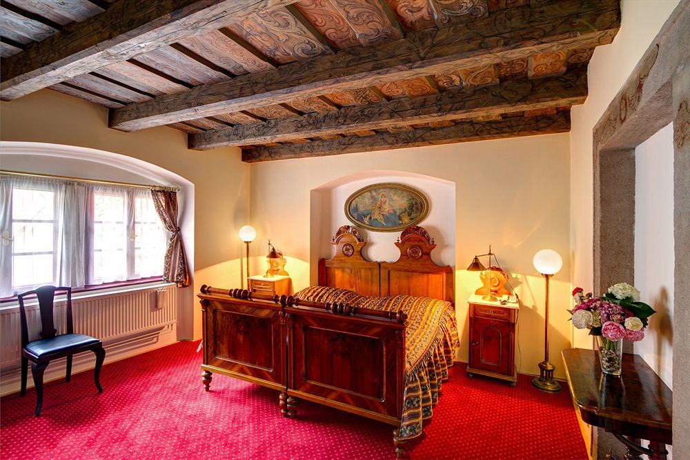 Hotel Waldstein Praha Bagian luar foto