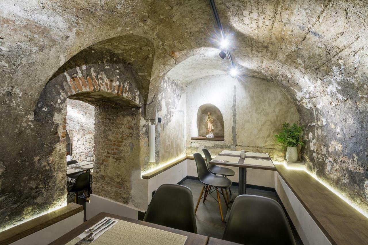 Hotel Waldstein Praha Bagian luar foto