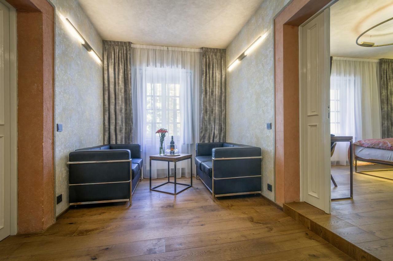 Hotel Waldstein Praha Bagian luar foto